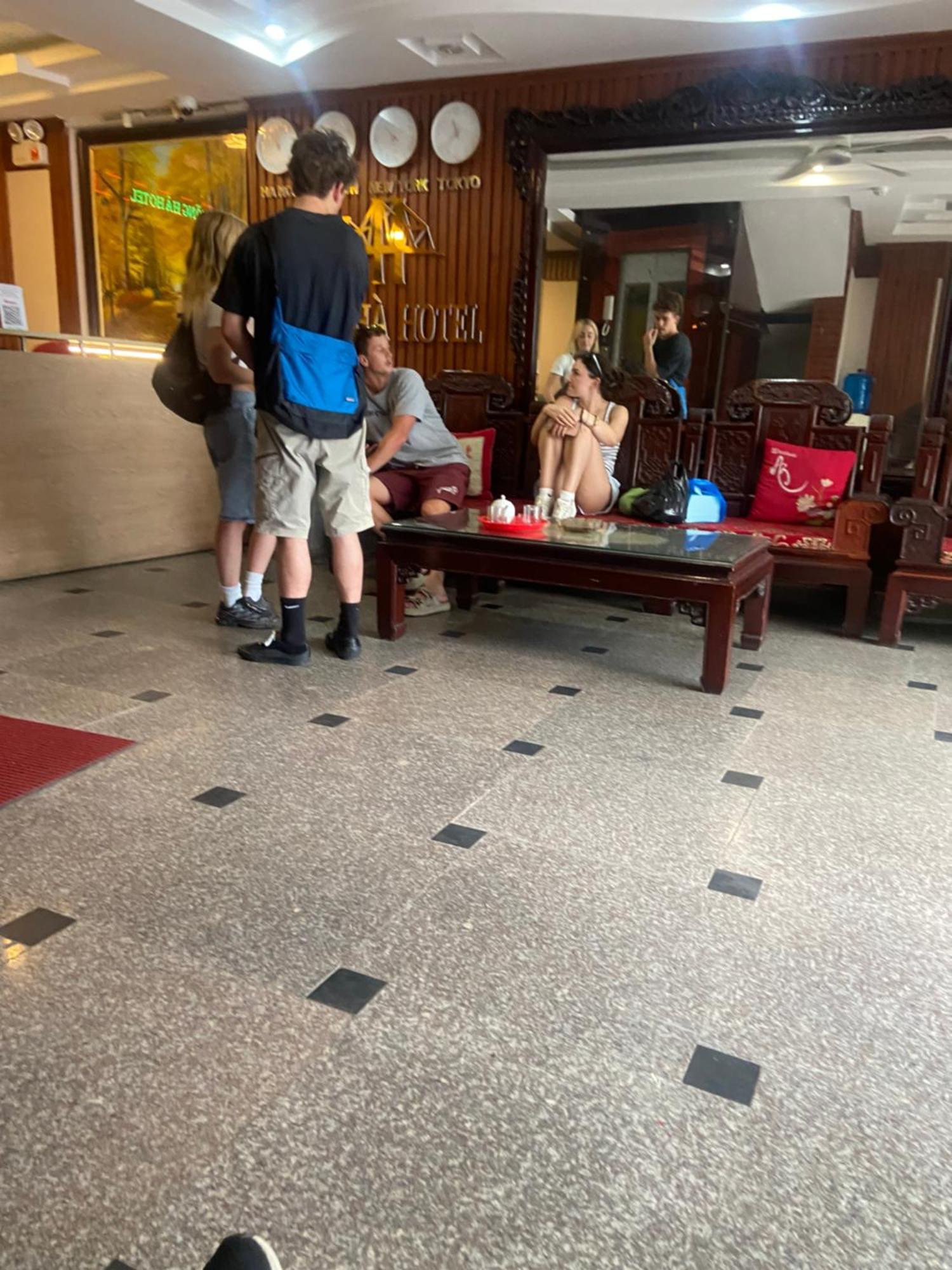 Hong Ha Airport Hotel Thach Loi Eksteriør billede